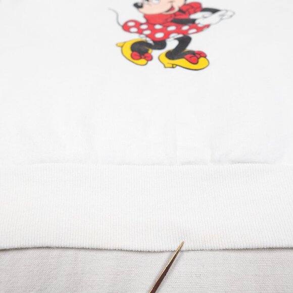Vintage Minnie Mouse Disney Shirt Women's Medium Sweatshirt Made in USA 80s - Picture 13 of 13